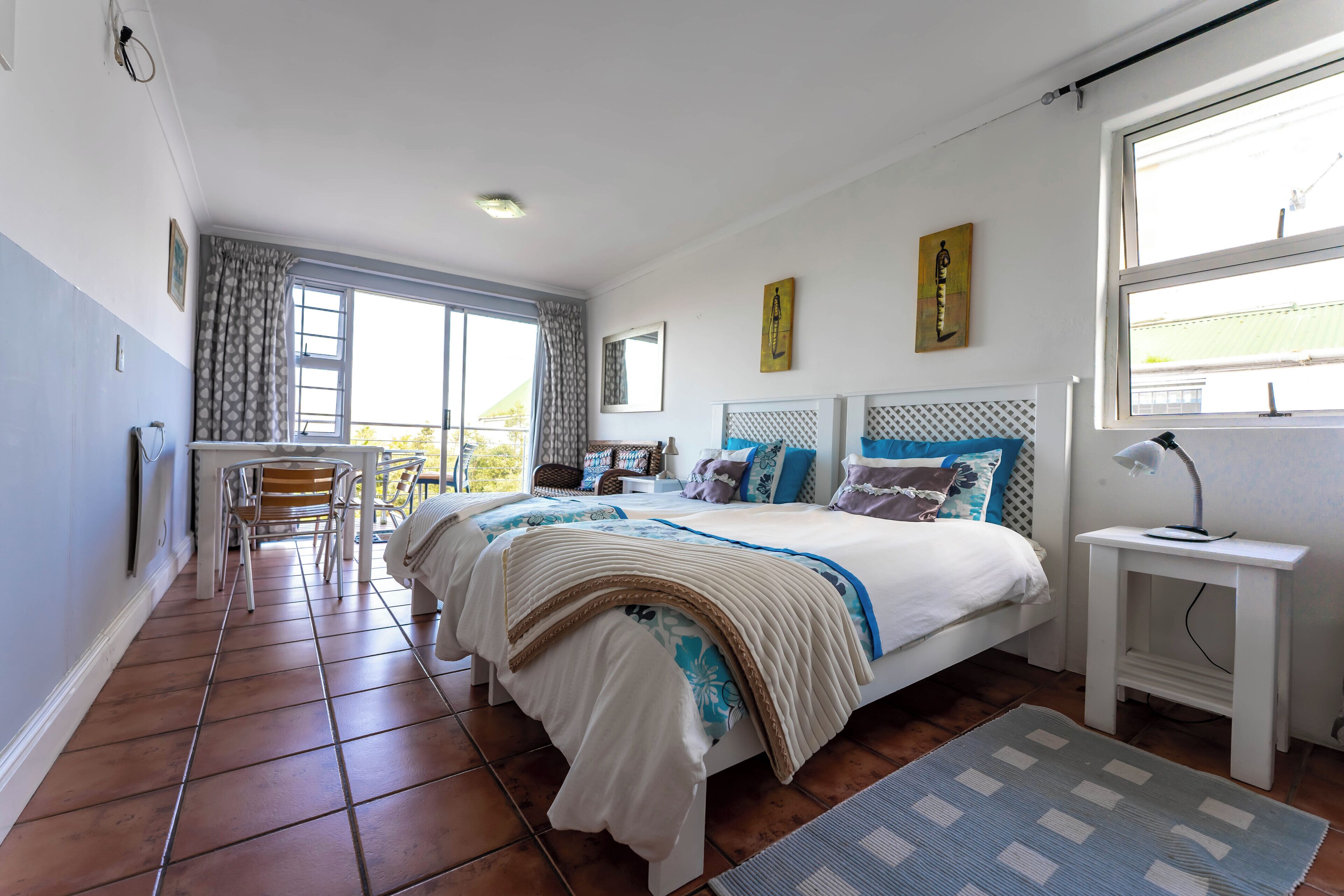 Standard-Vierbettzimmer | Hochwertige Bettwaren, individuell dekoriert, individuell eingerichtet