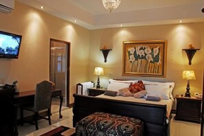 Luxury Suite | Individually decorated, individually furnished, desk, free WiFi - Villa Amor (Pretoria)