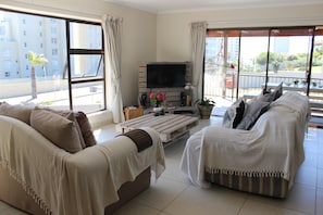 Interior - @ Rosie's - Hostel (Cape Town)