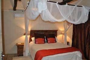 Garden Double Cottage Self-catering  | Free WiFi - Blue Cottages (Hoedspruit)