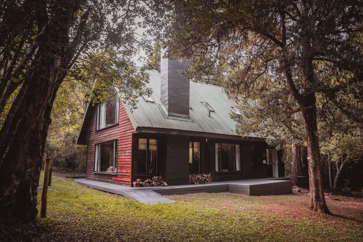 Forest Lodge | Ropa de cama de alta calidad y caja de seguridad en la habitación
