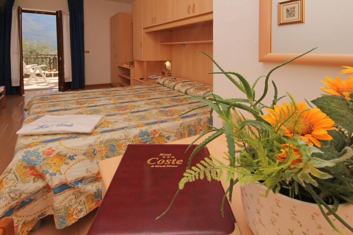 Premium bedding, down duvets, in-room safe, desk