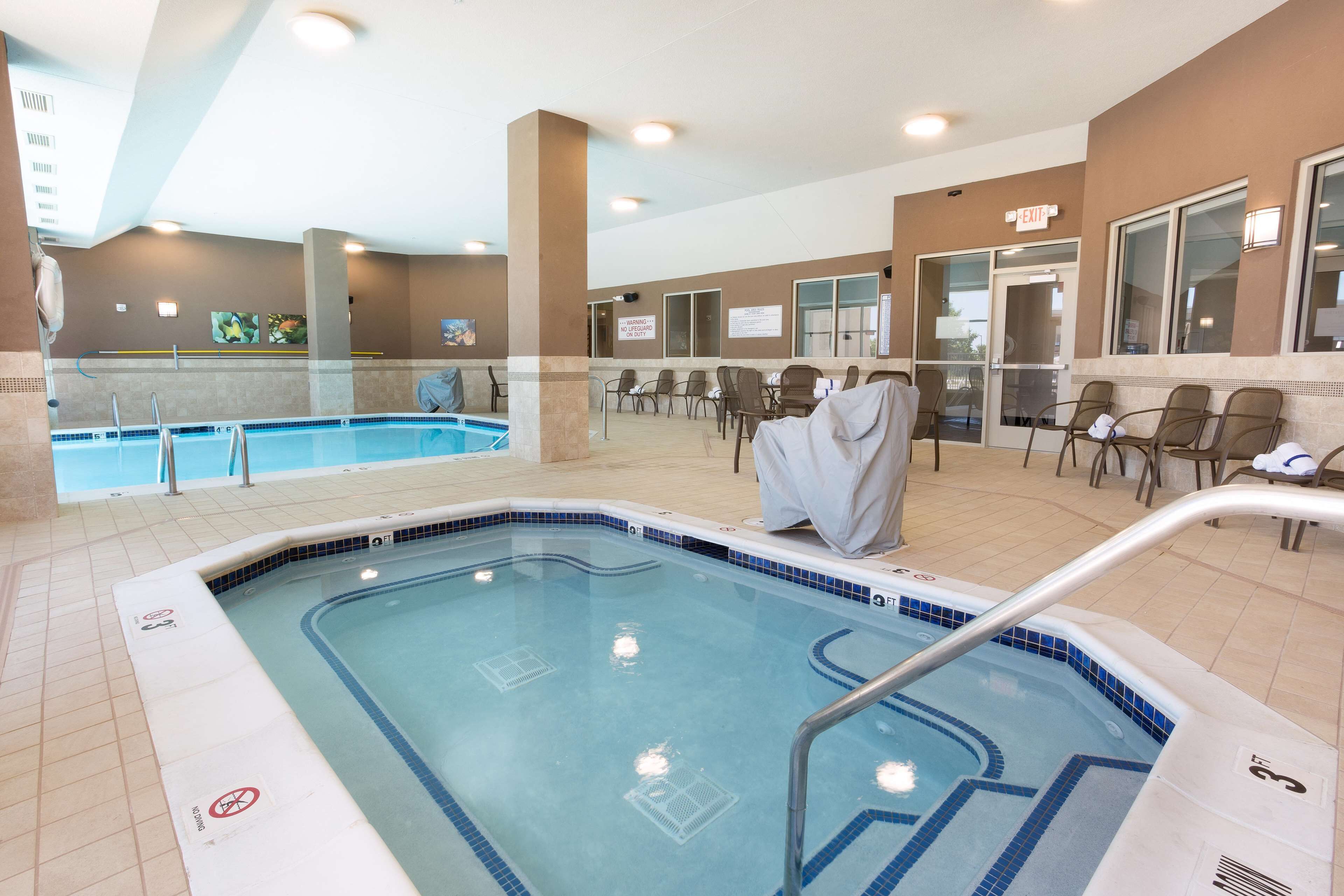 Indoor pool, outdoor pool
