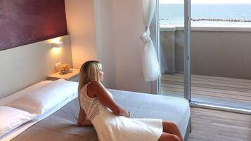 Habitación Deluxe doble, balcón, vistas al mar | Balcón
