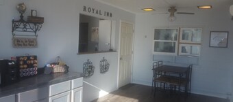 Royal Inn