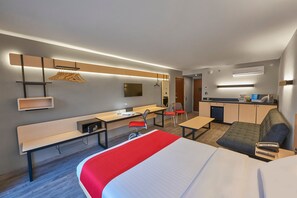 Chambre Supérieure, 1 grand lit et 1 canapé-lit