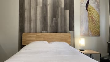 Classic Room, 1 Double Bed | Free WiFi, bed sheets