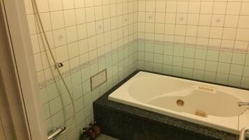Double Room, Smoking | Jetted bathtub