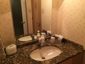 双人房, 吸烟房 | 卫生间洗手盆