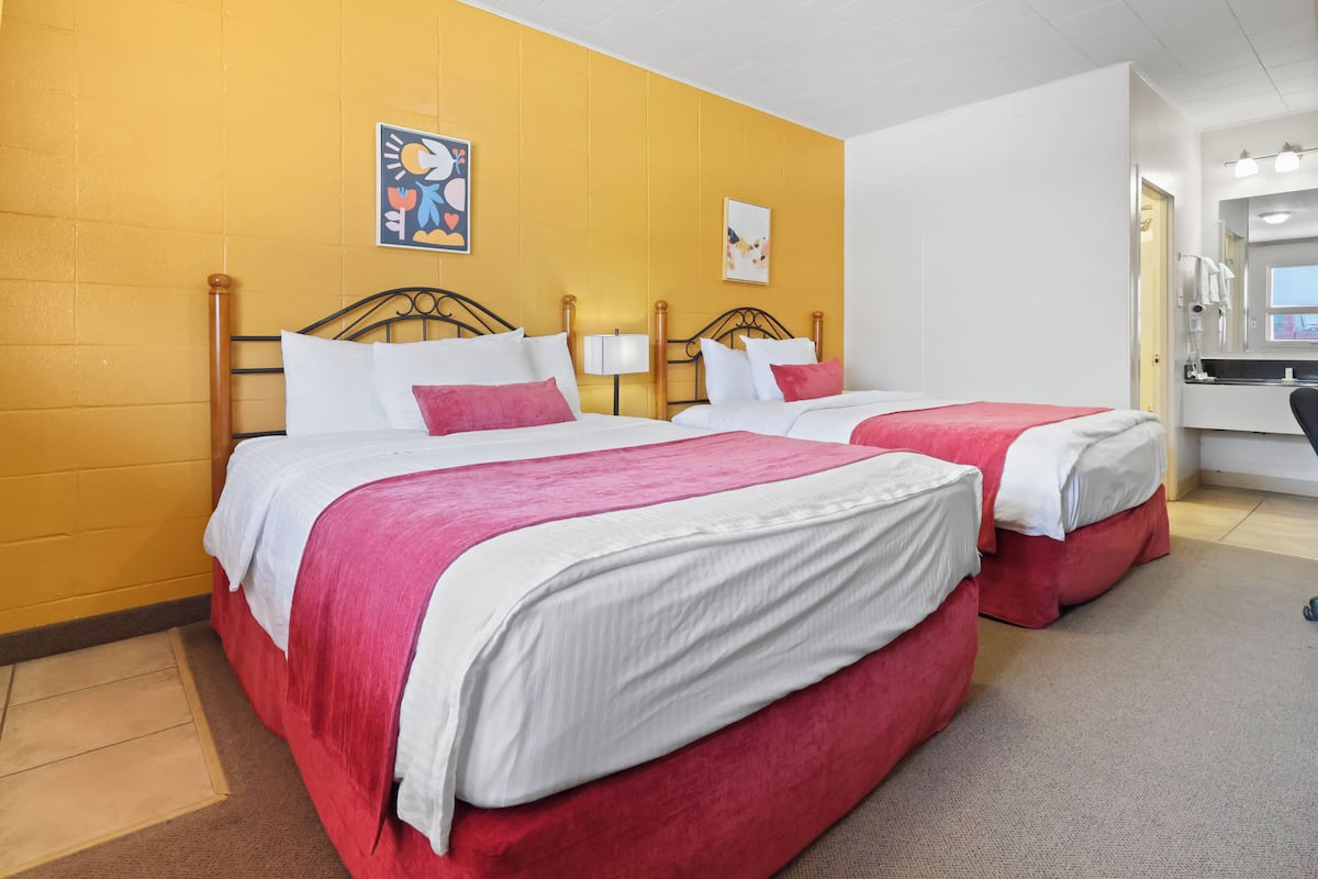 Kamar Bisnis, 2 Tempat Tidur Queen (Not pet friendly) | Tempat tidur tambahan