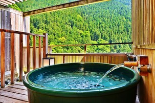 Bañera de hidromasaje exterior