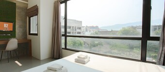 B2 Green Boutique & Budget Hotel