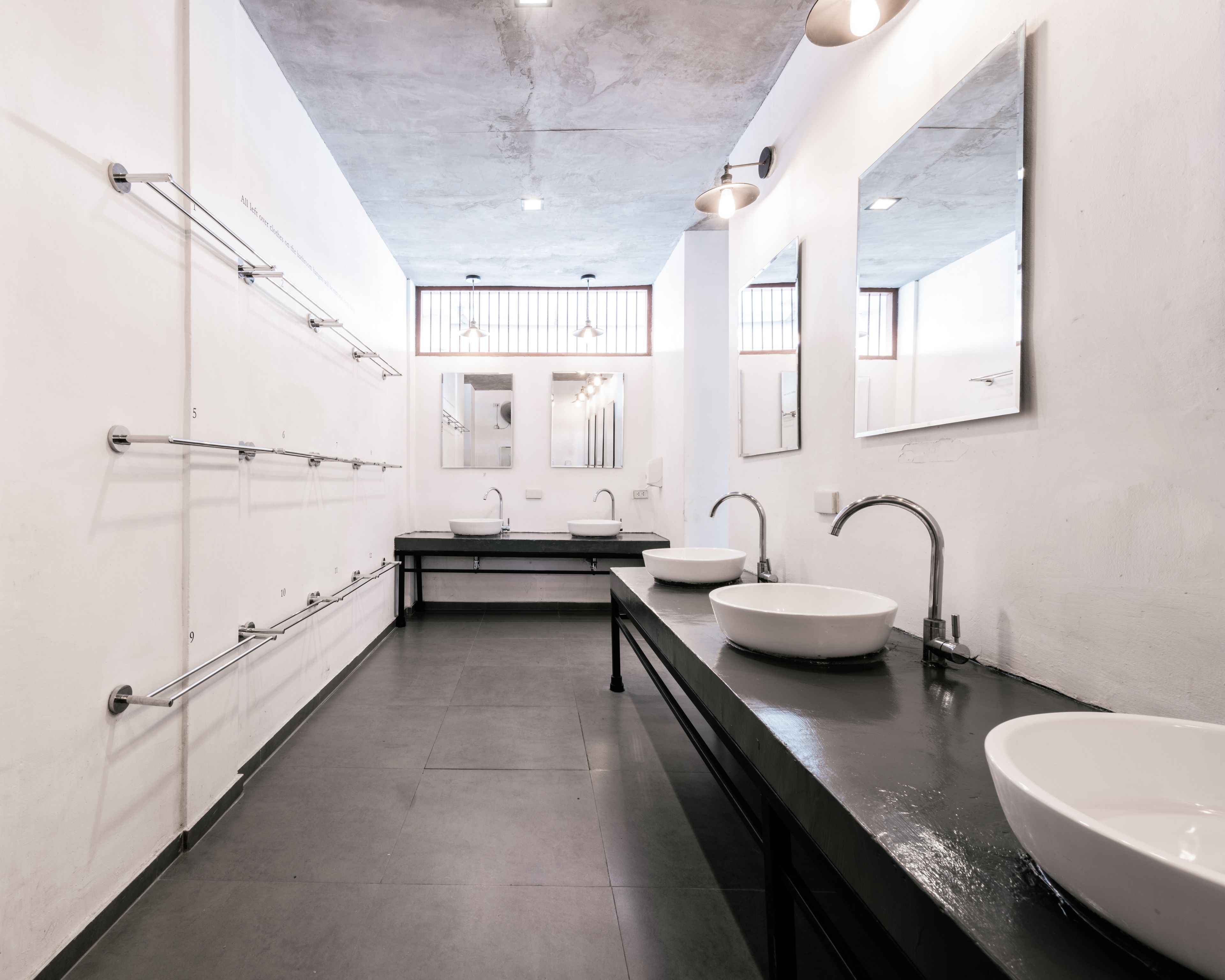 Bathroom sink
