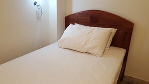 Chambre Standard avec lits jumeaux | Literie de qualité supérieure, Wi-Fi gratuit