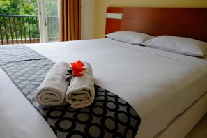 Meja kerja, tempat tidur lipat/tambahan, dan Wi-Fi gratis