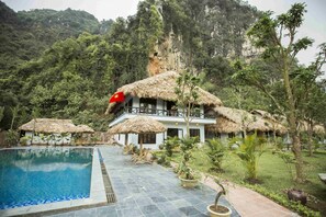 Pool - Tam Coc Rice Fields Resort (Hoa Lu)