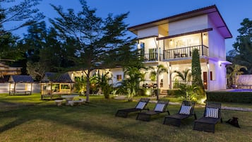 Villa | In-room safe, individually decorated, individually furnished