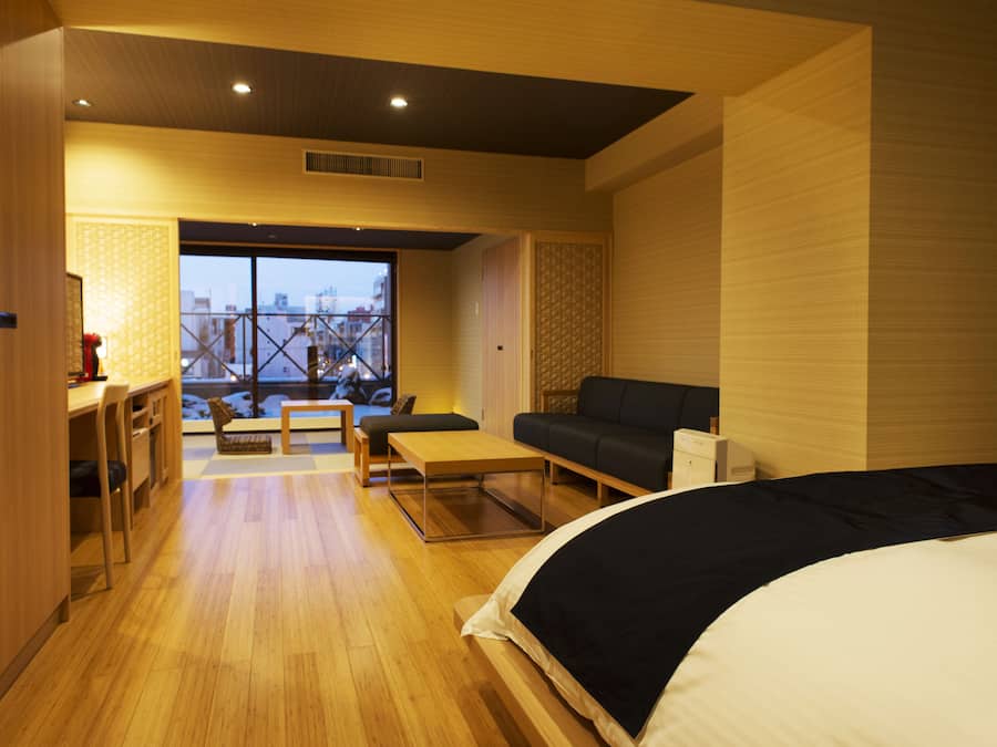Japanese Suite , Non Smoking | Premium bedding, pillowtop beds, in-room safe, desk