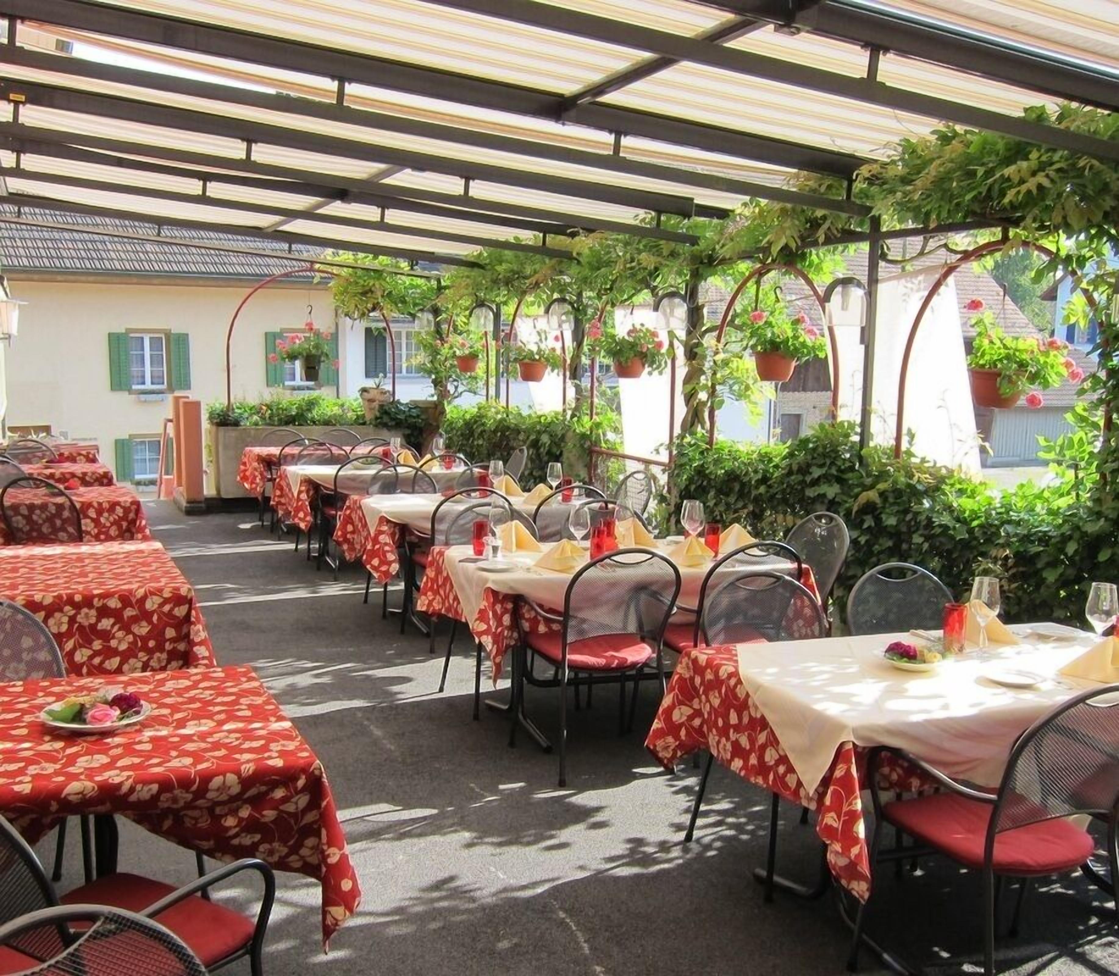 lunch and dinner served, regional cuisine