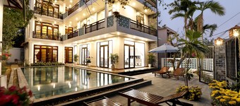 Tropical Garden & Pool Villa