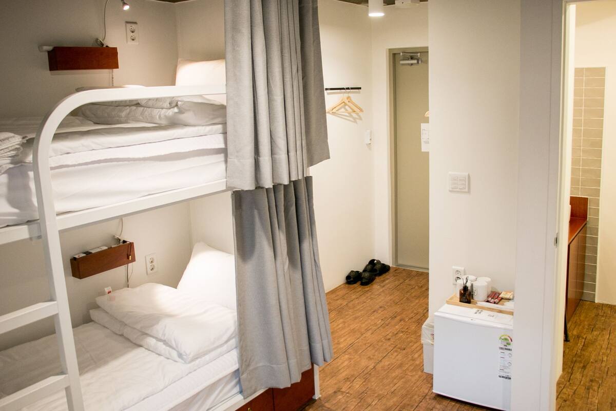 1 bed in 4-bed Dormitory(Female) | Select Comfort beds, in-room safe, desk, rollaway beds