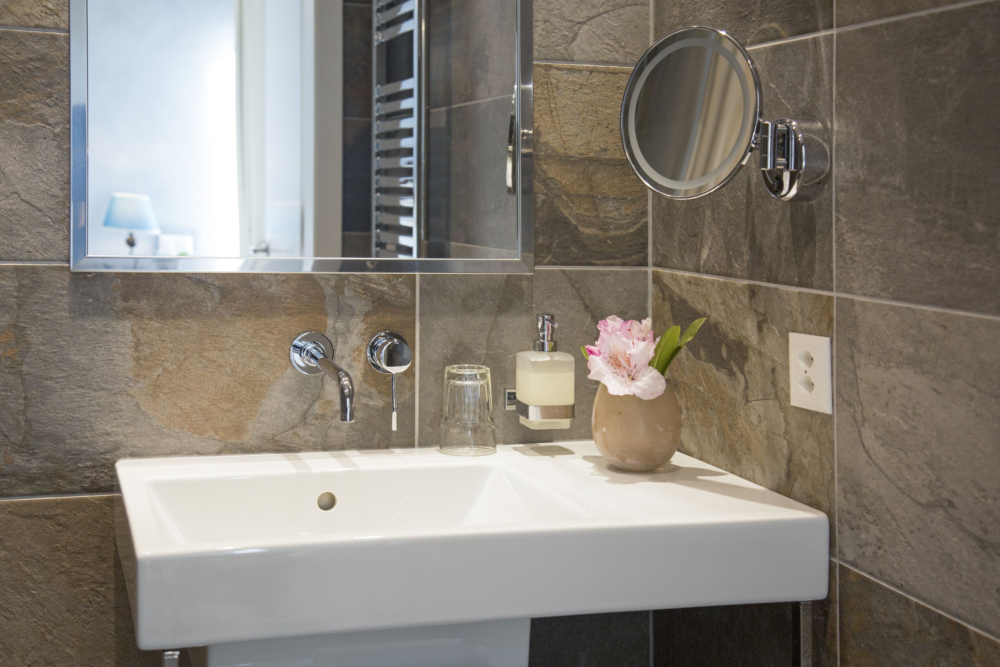 business single room | bathroom sink