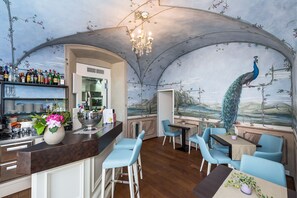 Bar (on property) - La Tureta Boutique Hotel & Restaurant (Bellinzona)