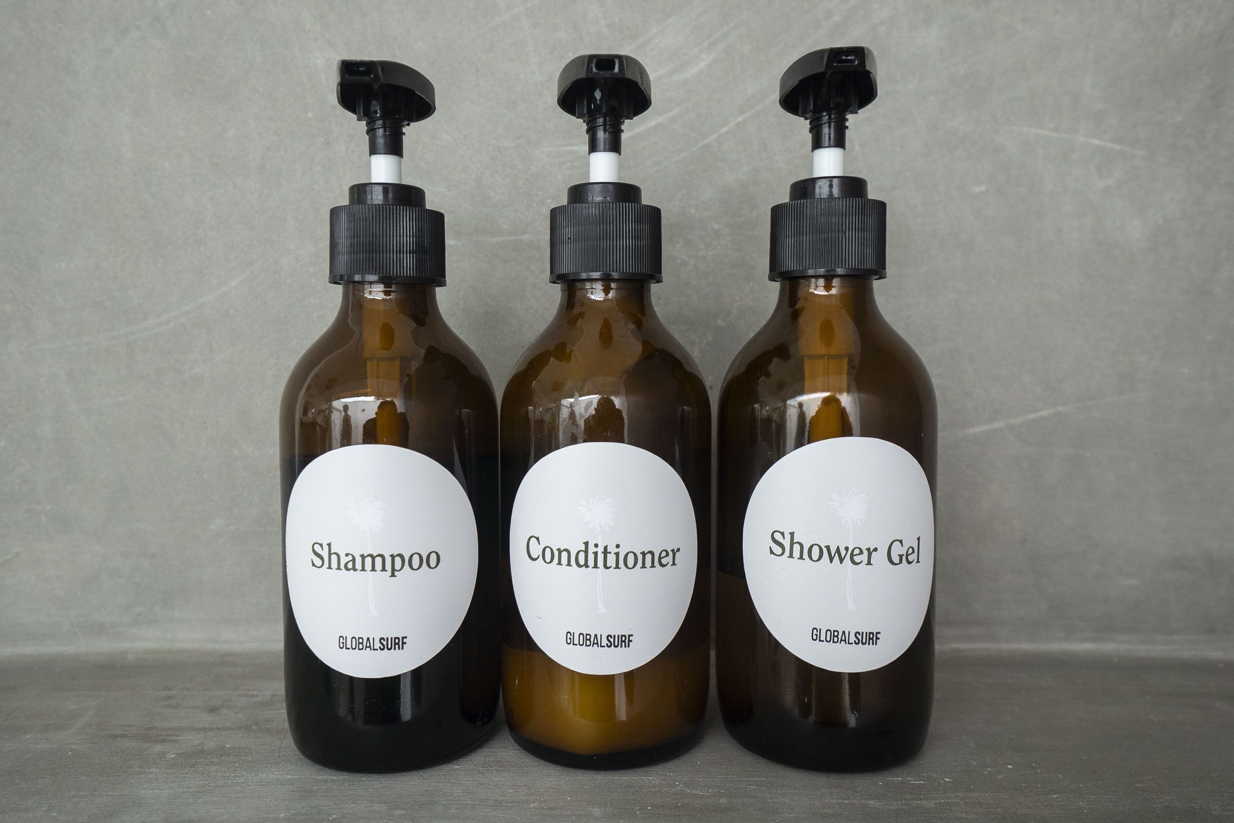 shower, rainfall showerhead, free toiletries, bidet