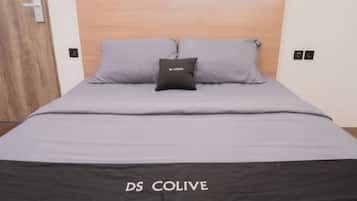 Quarto luxo | Escrivaninha, Wi-Fi de cortesia, roupa de cama