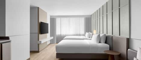 Studio Suite, 2 Double Beds, Bathtub (Bathtub) | Street view
