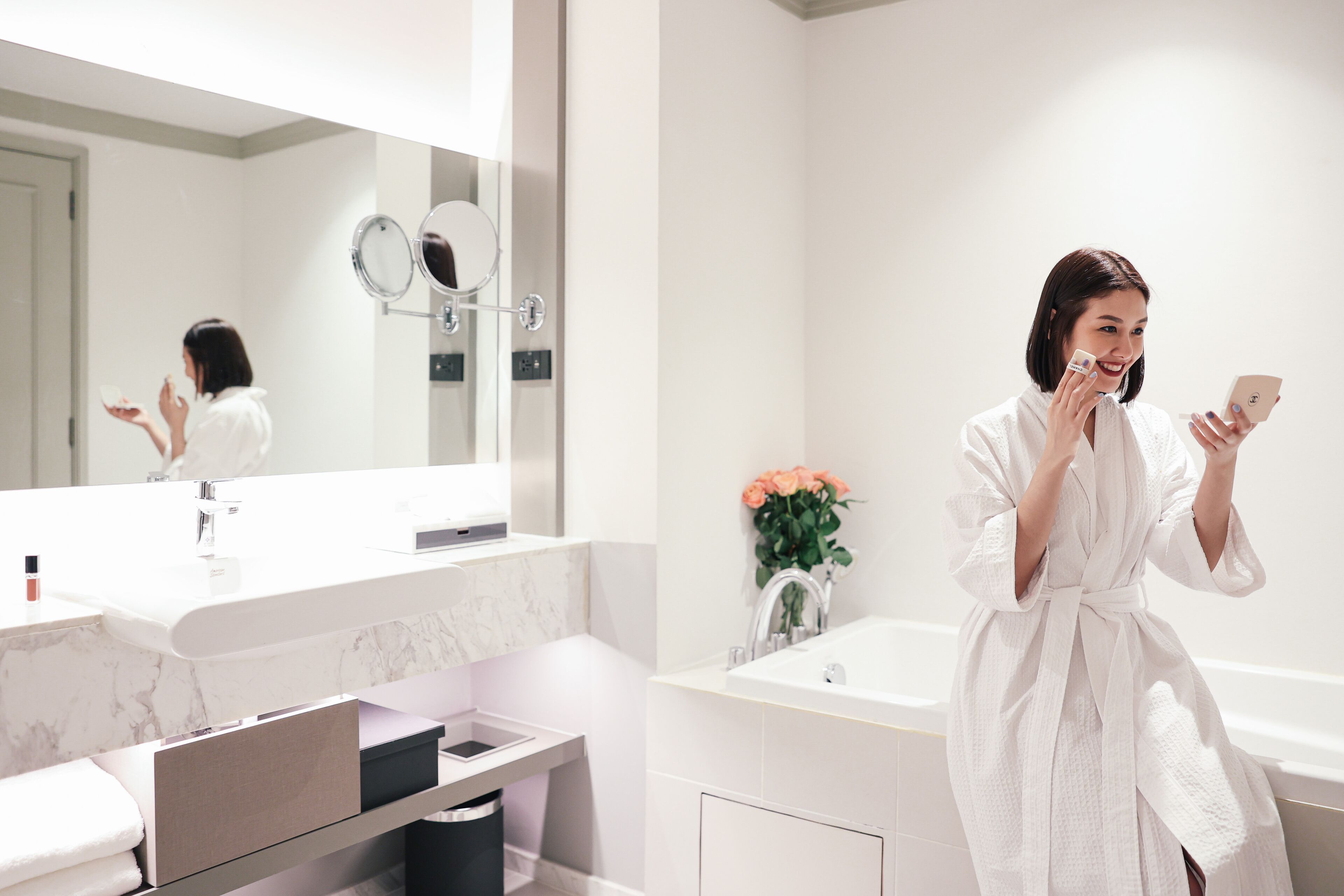 studio suite, 1 king bed, bathtub (bathtub) | 1 bedroom, minibar, in-room safe, desk