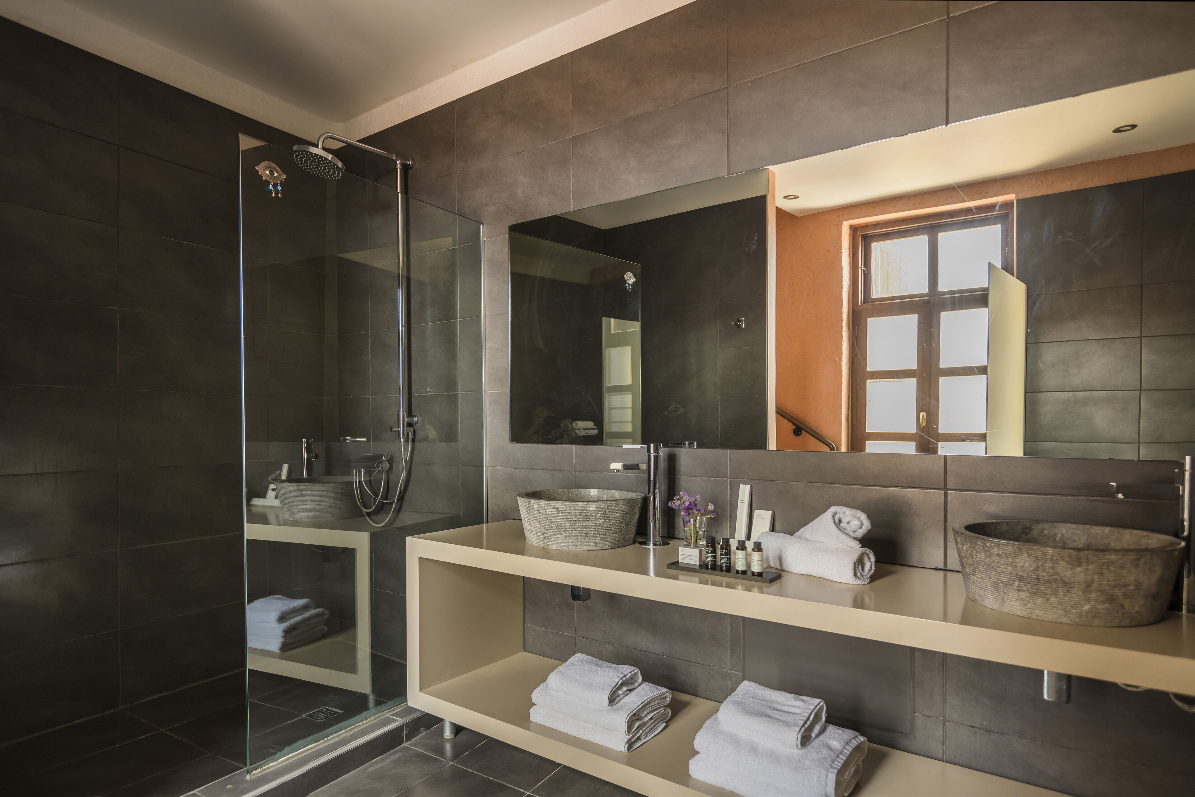 superior double room, 1 king bed, sea view ( 2nd floor) | bathroom | shower, designer toiletries, hair dryer, bathrobes