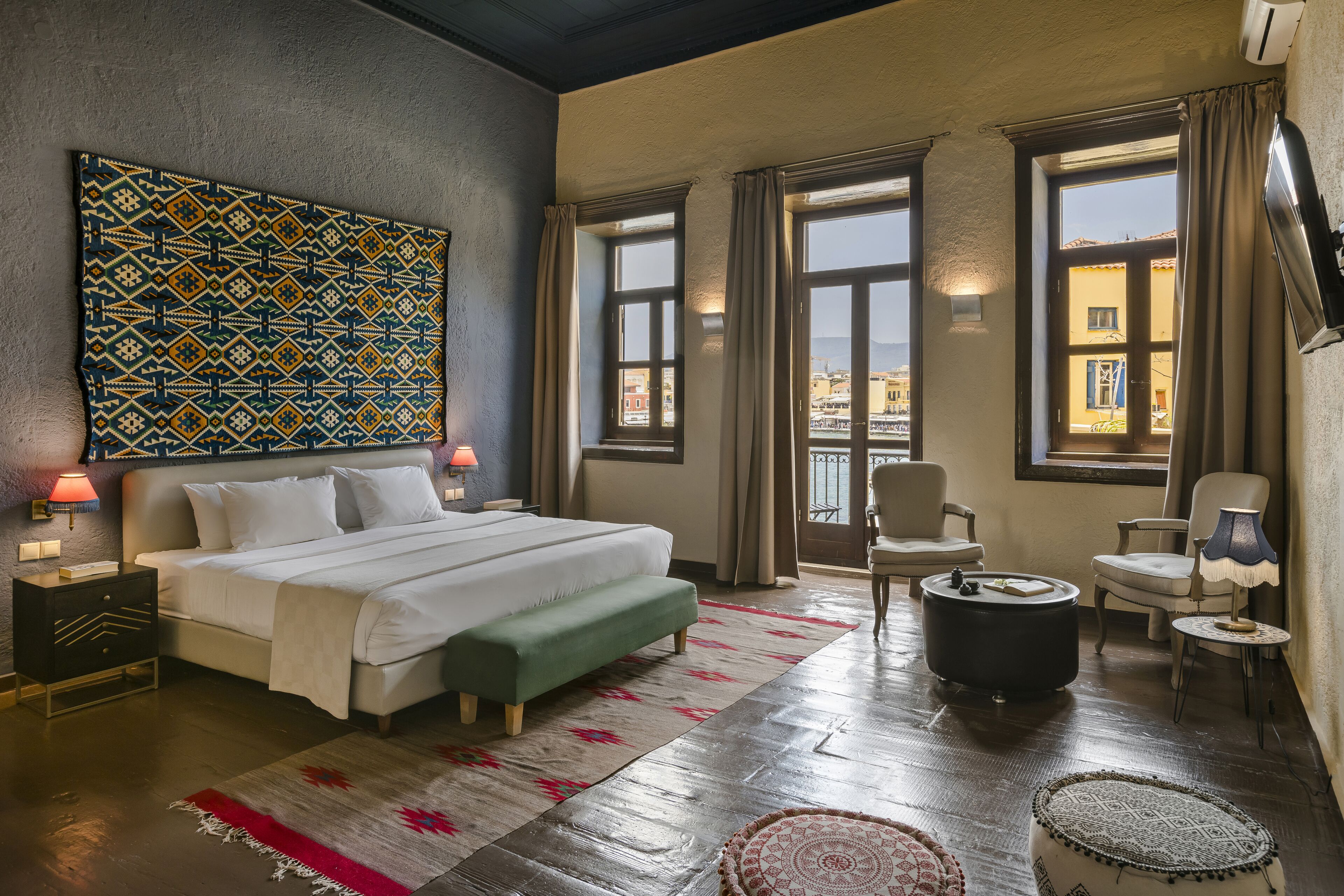 superior double room, terrace | in-room safe, individually decorated, iron/ironing board, free wifi