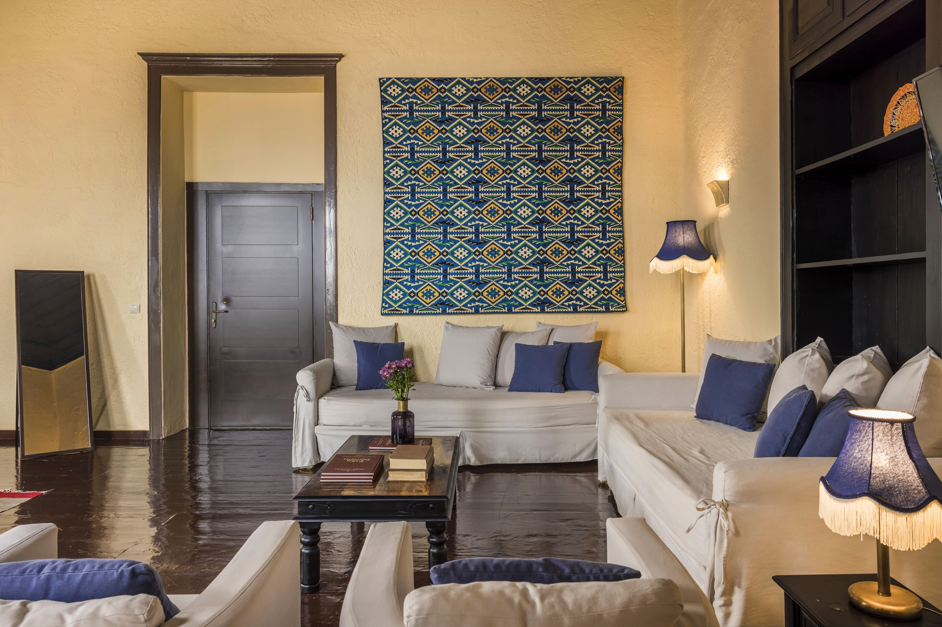 superior double room, 1 king bed, sea view ( 2nd floor) | living area | 20-inch flat-screen tv with cable channels, tv