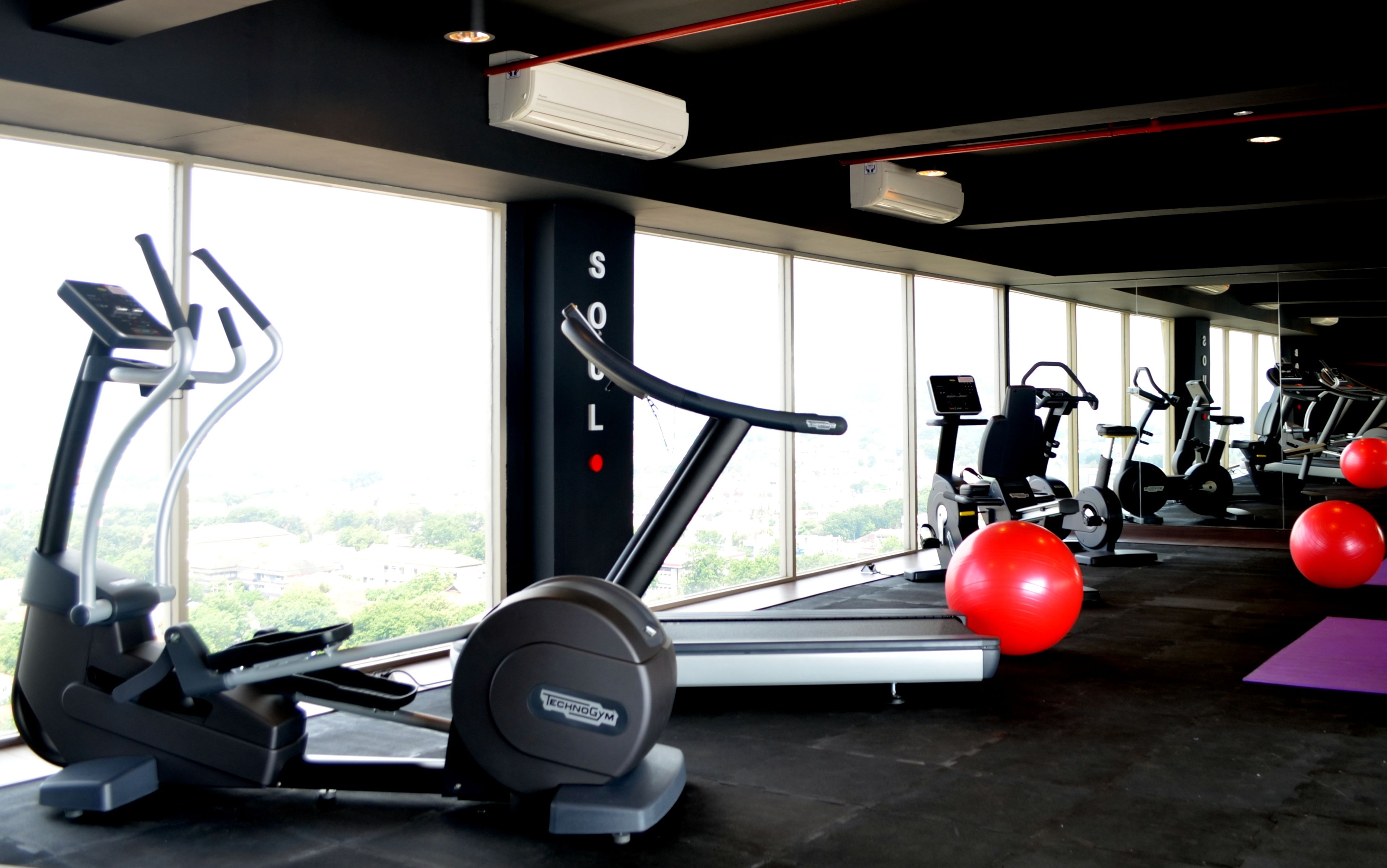 Photo - Louis Kienne Hotel Simpang Lima