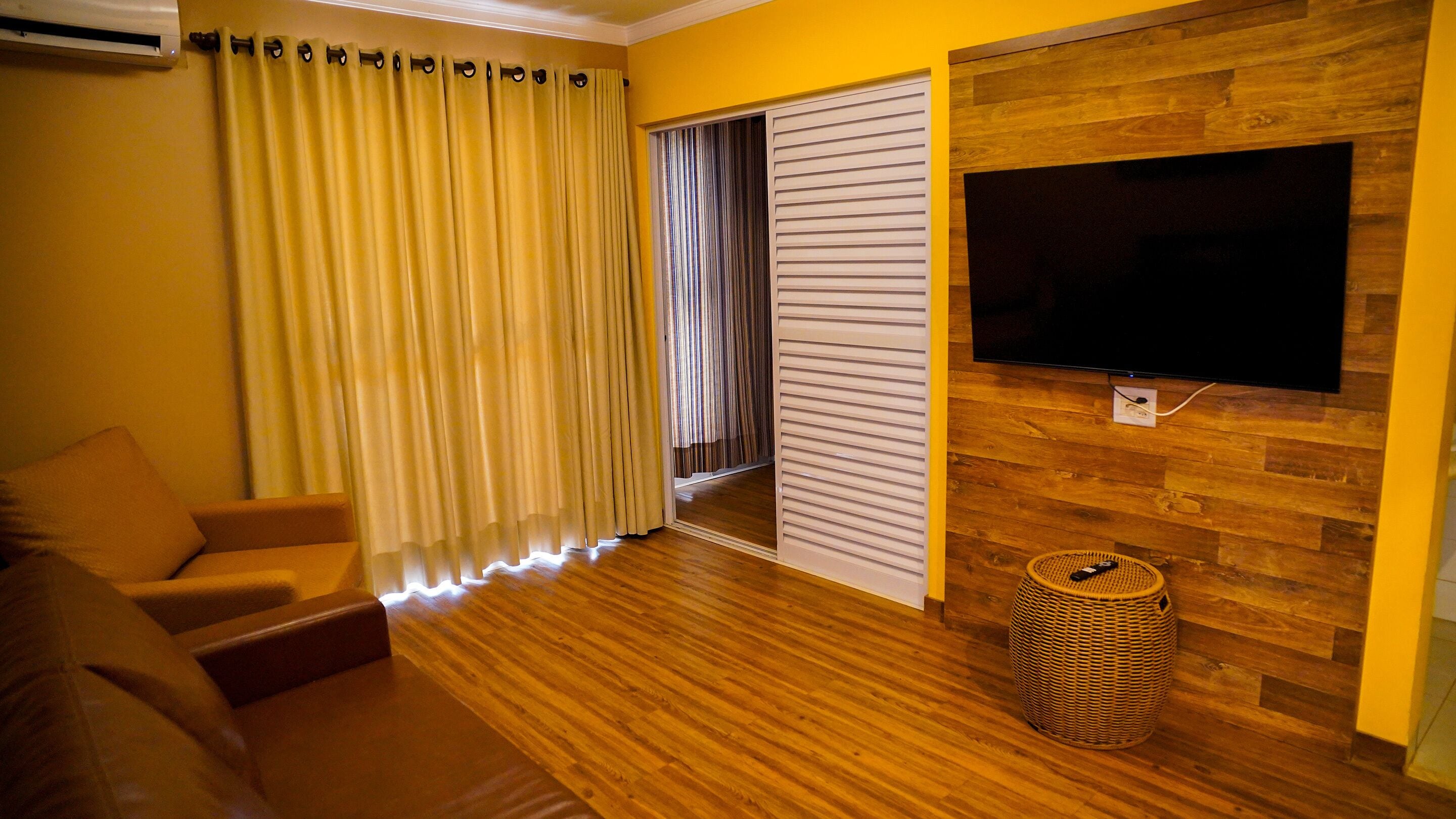 quarto superluxo, vista para o jardim - incluso acesso ao parque aquático hot beach olímpia | 1 bedroom, premium bedding, minibar, in-room safe