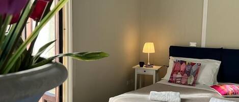 1 bedroom, premium bedding, minibar, in-room safe