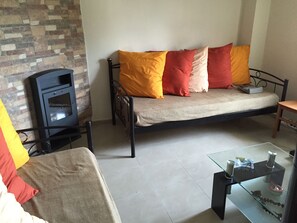 Villa (Farm) | Living area | TV, DVD player