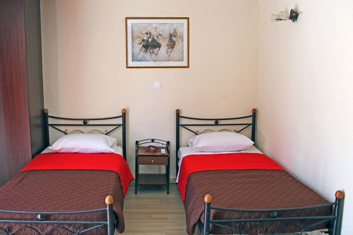 In-room safe, free cribs/infant beds, free WiFi