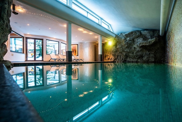 Indoor pool - Residence Antares (Selva di Val Gardena)