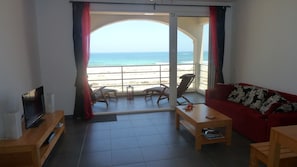 Luxury Apartment, 2 Bedrooms, 2 Bathrooms, Ocean View (with open kitchen) | Living area - Ca Jasmine (Boa Vista)