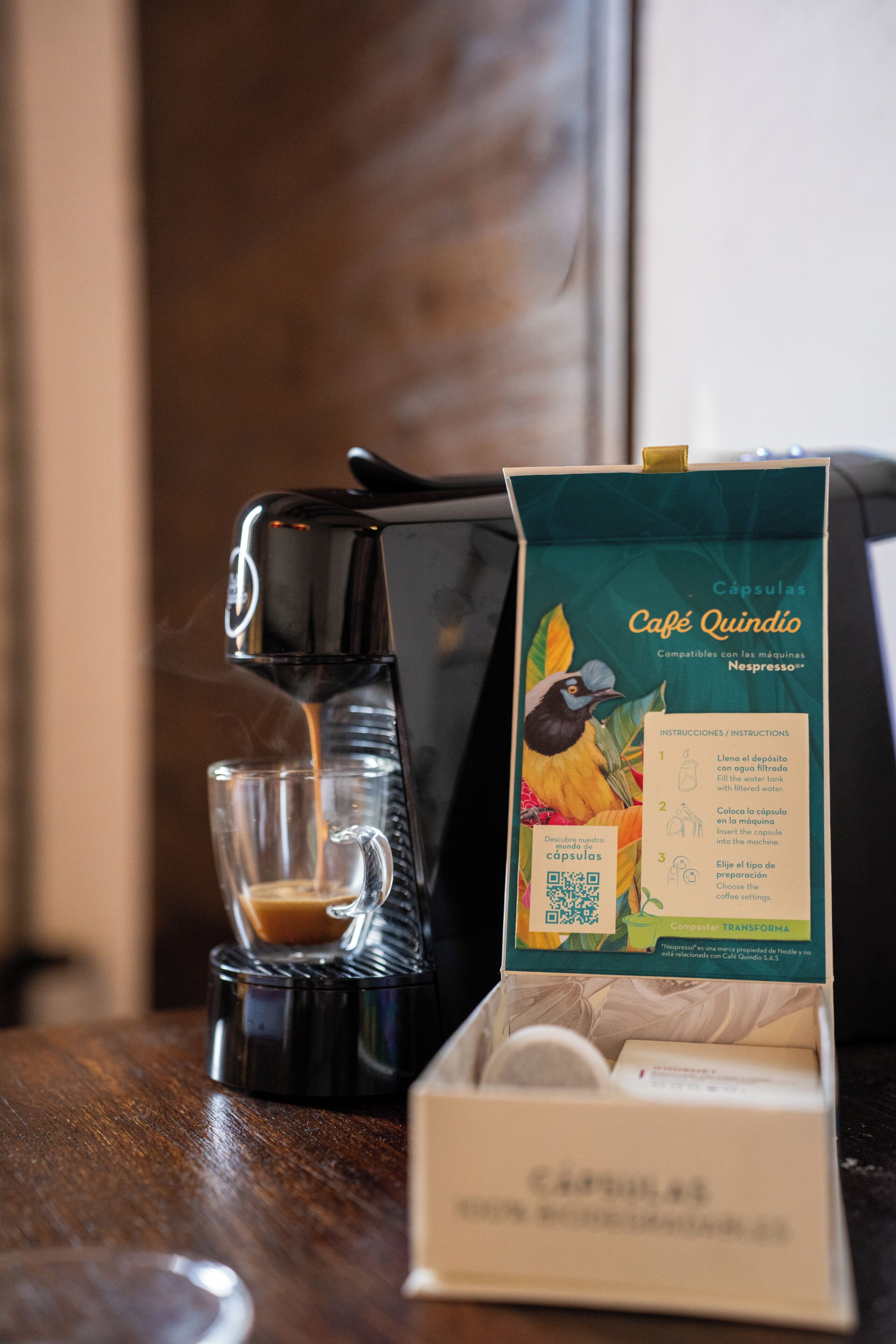 Kopi dan/atau alat penyeduh kopi