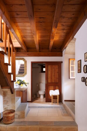 Duplex | 2 bedrooms, desk, free cribs/infant beds, free WiFi - Casa Palma (Monemvasia)