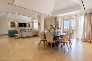 Apartment, 3 Bedrooms, Sea View (First floor) | Living area