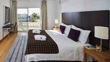 Villa Standard, 4 camere da letto | 1 camera, biancheria da letto ipoallergenica, una cassaforte in camera