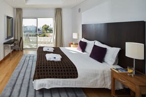 Standard Villa, 4 Bedrooms | 1 bedroom, hypo-allergenic bedding, in-room safe, blackout drapes