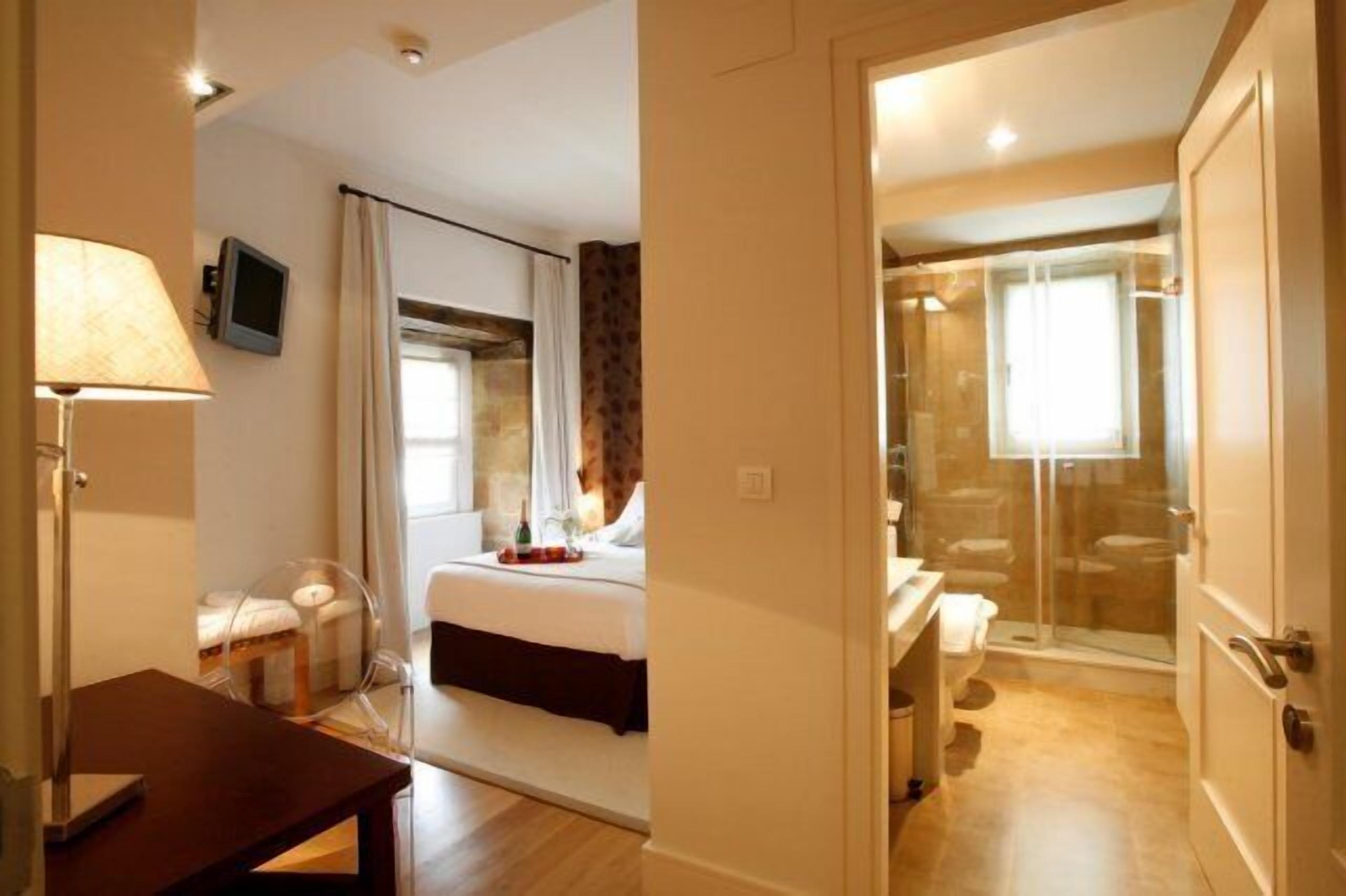 comfort double room, 1 queen bed, resort view | 1 bedroom, egyptian cotton sheets, premium bedding, down duvets