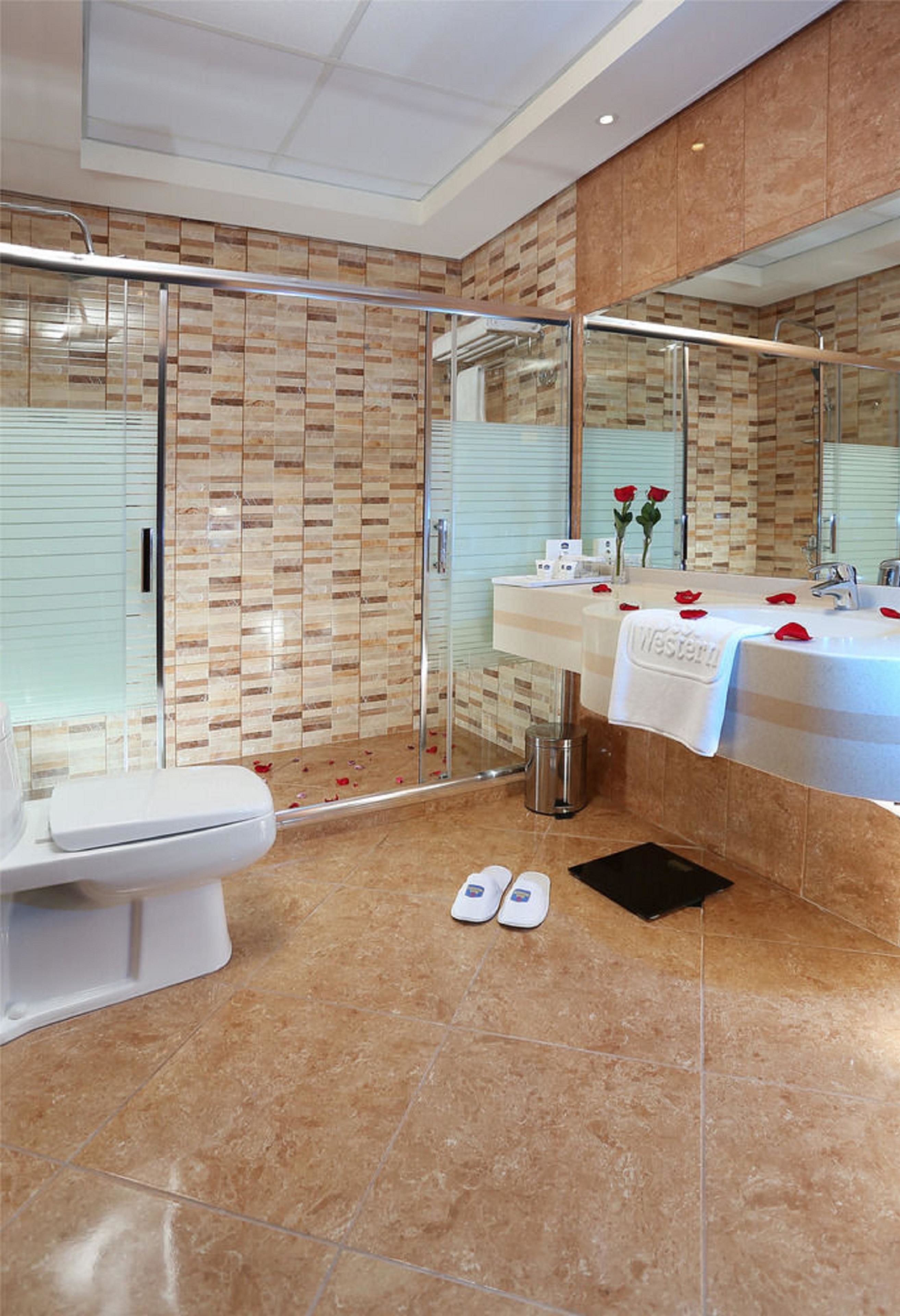 minibar, in-room safe, free cots/infant beds, rollaway beds