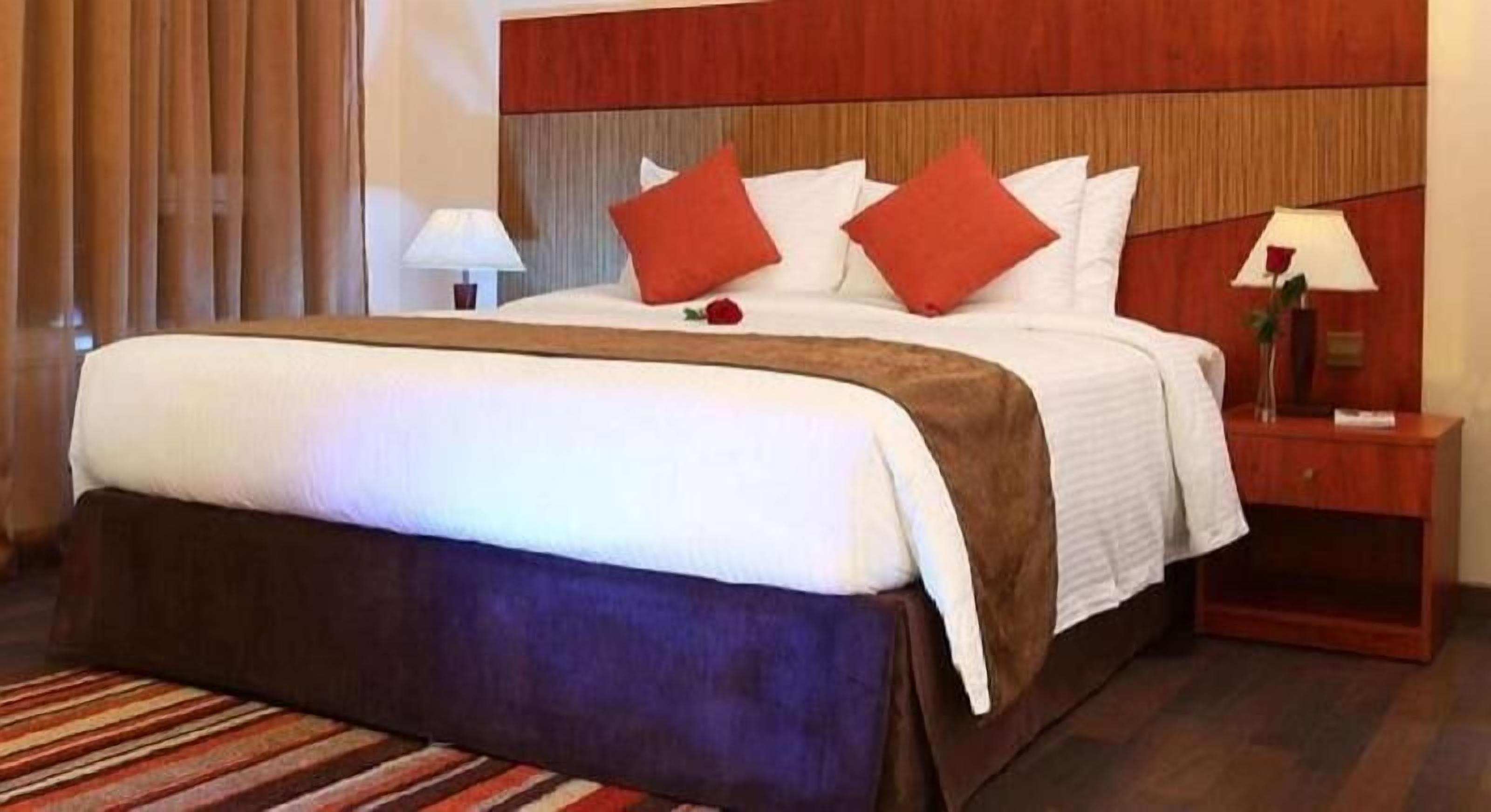 Minibar, in-room safe, free cribs/infant beds, rollaway beds