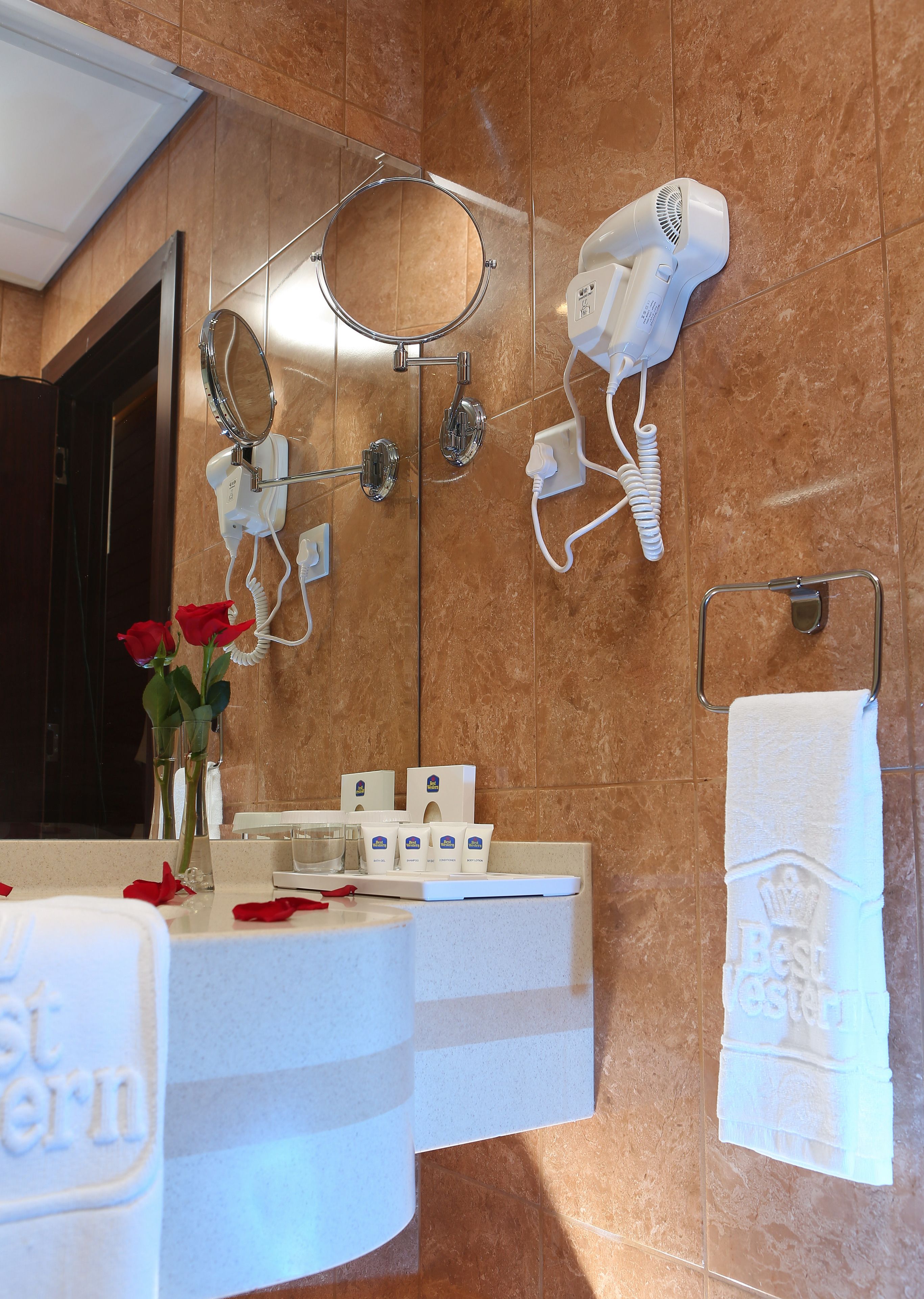 superior suite, 1 king bed | bathroom | shower, free toiletries, hair dryer, bathrobes